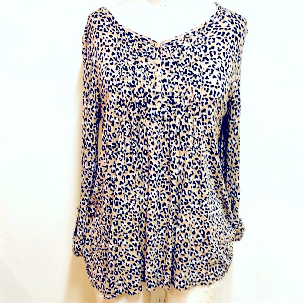 T54 Kim Rogers Leopard Cotton Top